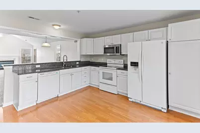 28471 Carlton Way Drive, Novi, MI 48377 - Photo 15