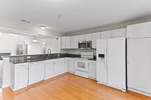 28471 Carlton Way Dr, Novi, MI 48377 - Photo 15