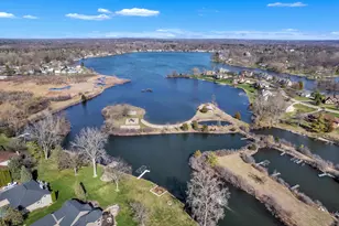 2750 Bayview Dr, Pinckney, MI 48169 - Photo 71