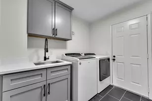 2750 Bayview Dr, Pinckney, MI 48169 - Photo 35