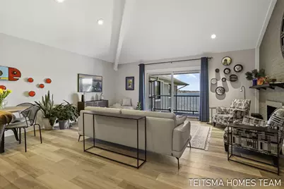 400 Lakeview Court #25D, Spring Lake, MI 49456 - Photo 5