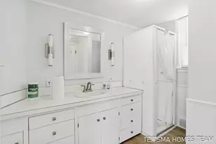 400 Lakeview Ct, Spring Lake, MI 49456 - Photo 67