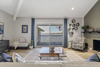 400 Lakeview Court #25D, Spring Lake, MI 49456 - Photo 9