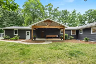 1059 Cumberland Ave SE, Lowell, MI 49331 - Photo 1