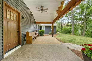 1059 Cumberland Ave SE, Lowell, MI 49331 - Photo 3