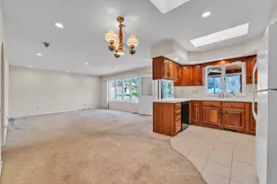 918 Nichols Rd, Kalamazoo, MI 49006 - Photo 11