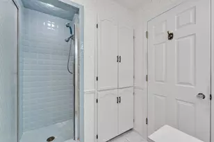 918 Nichols Rd, Kalamazoo, MI 49006 - Photo 17