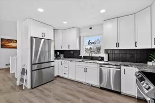 15001 Jimmy Dr, Vicksburg, MI 49097 - Photo 9