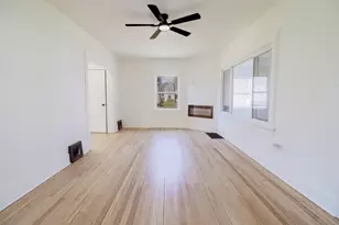 71 W Burnham Street W, Battle Creek, MI 49015 - Photo 7