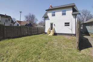 71 W Burnham Street W, Battle Creek, MI 49015 - Photo 3