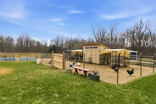 58765 Travis Rd, New Hudson, MI 48165 - Photo 5