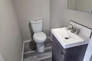 717 Bristol St, Adrian, MI 49221 - Photo 13