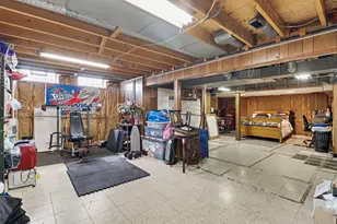 111 Central Ct, Garden City, MI 48135 - Photo 17