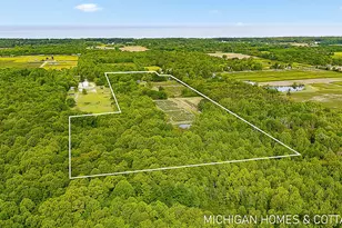 1661 68th St, Fennville, MI 49408 - Photo 3
