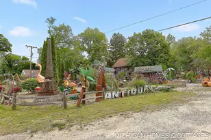 1661 68th St, Fennville, MI 49408 - Photo 29