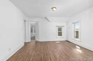 1027 Fulton St E, Grand Rapids, MI 49503 - Photo 11