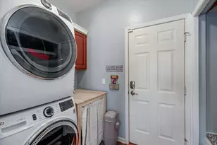 10153 E Avondale Cir, Ypsilanti, MI 48198 - Photo 13