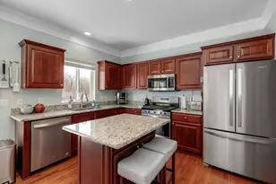 10153 E Avondale Cir, Ypsilanti, MI 48198 - Photo 9