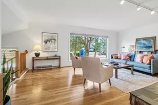 20 Heatheridge St, Ann Arbor, MI 48104 - Photo 3