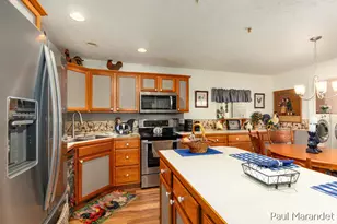 3170 W Crystal Waters Dr, Holland, MI 49424 - Photo 5