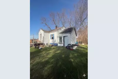 2742 Territorial Road, Benton Harbor, MI 49022 - Photo 3