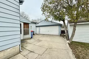 1221 Webster St NW, Grand Rapids, MI 49504 - Photo 19