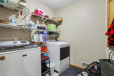 8362 E River Road, Battle Creek, MI 49014 - Photo 23