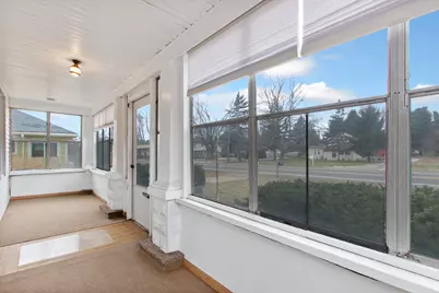 986 N Prospect Road, Ypsilanti, MI 48198 - Photo 11