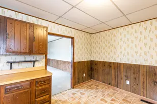986 N Prospect Rd, Ypsilanti, MI 48198 - Photo 17