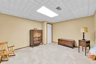 21910 River Ridge Trail, Farmington, MI 48335 - Photo 27