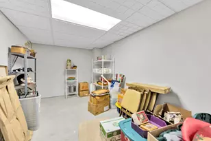 21910 River Ridge Trail, Farmington, MI 48335 - Photo 29