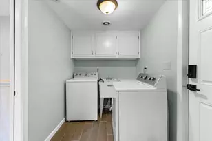 4790 Belzair Dr, Troy, MI 48085 - Photo 37