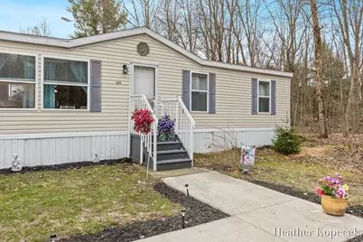 125 San Souci Drive NW, Sparta, MI 49345 - Photo 3