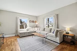 207 S Locust St, Wayland, MI 49348 - Photo 7