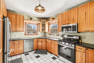 207 S Locust St, Wayland, MI 49348 - Photo 5