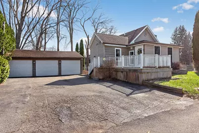 809 Grant Avenue, Jackson, MI 49203 - Photo 1