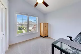 425 Island Pointe Dr, Saint Joseph, MI 49085 - Photo 37