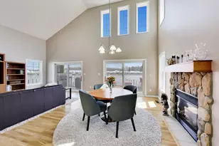 425 Island Pointe Dr, Saint Joseph, MI 49085 - Photo 17