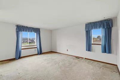 37962 Munger Drive, Livonia, MI 48154 - Photo 13