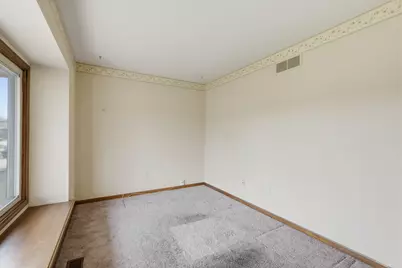 37962 Munger Drive, Livonia, MI 48154 - Photo 3