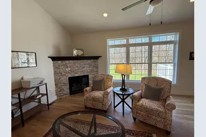 238 Glei Court, Hillsdale, MI 49242 - Photo 5