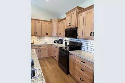 238 Glei Court, Hillsdale, MI 49242 - Photo 13