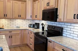 238 Glei Ct, Hillsdale, MI 49242 - Photo 13