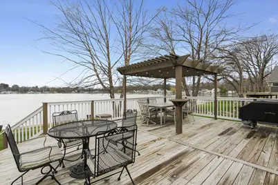 70032 Oak Leaf Drive, Edwardsburg, MI 49112 - Photo 5