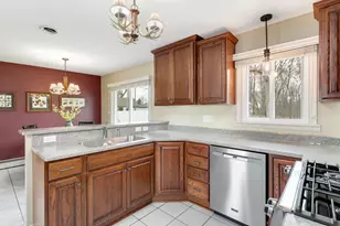 70032 Oak Leaf Dr, Edwardsburg, MI 49112 - Photo 19