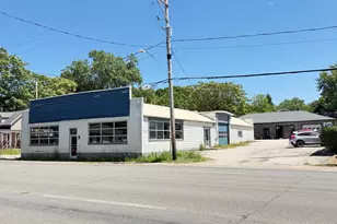 219 E Buffalo St, New Buffalo, MI 49117 - Photo 1