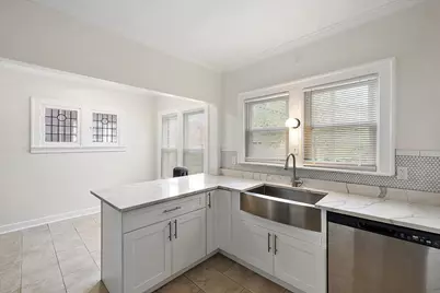 2066 Atkinson Street, Detroit, MI 48206 - Photo 17