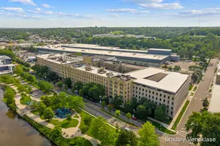 940 Monroe Ave NW, Grand Rapids, MI 49503 - Photo 19