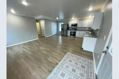 913 Pine Avenue, Alma, MI 48801 - Photo 5