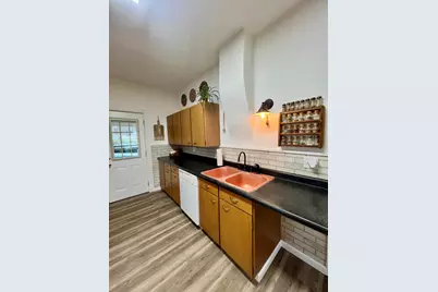 315 W Pere Marquette Street, Big Rapids, MI 49307 - Photo 7